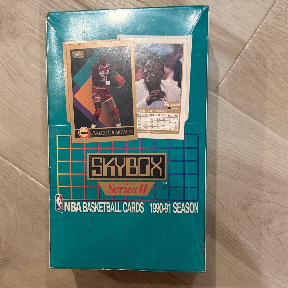 1990-91 Skybox NBA Basketball Series 2 cards box